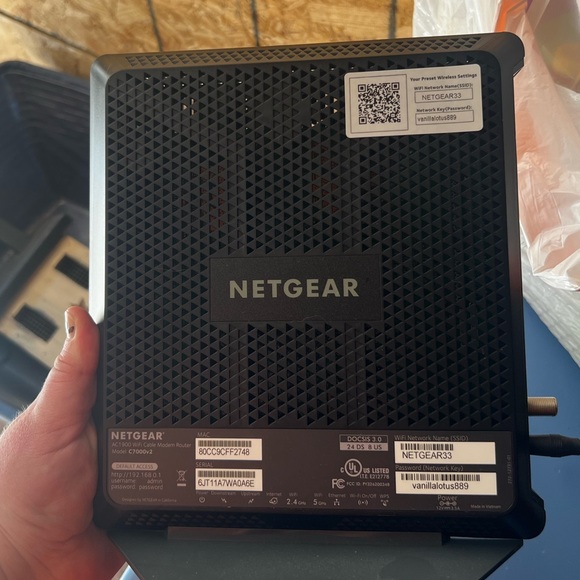 Netgear Router 🛜 - Picture 2 of 2